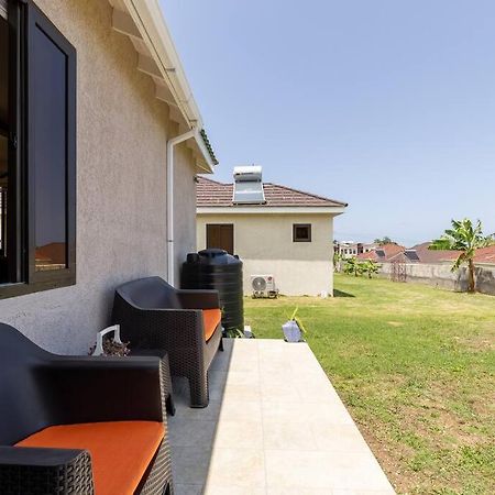 Sun Shine Luxury Villas 2 Bedroom Pool & Gym Ocho Rios St Ann Exteriör bild