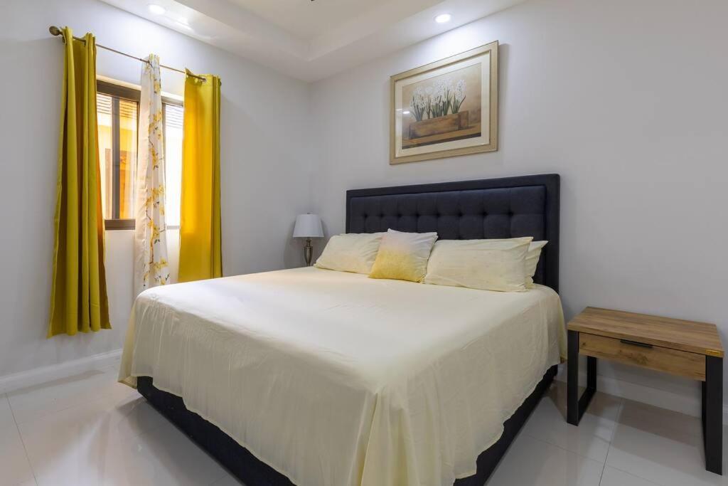 Sun Shine Luxury Villas 2 Bedroom Pool & Gym Ocho Rios St Ann Exteriör bild